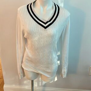 V-Neck Cable Knit Sweater - White